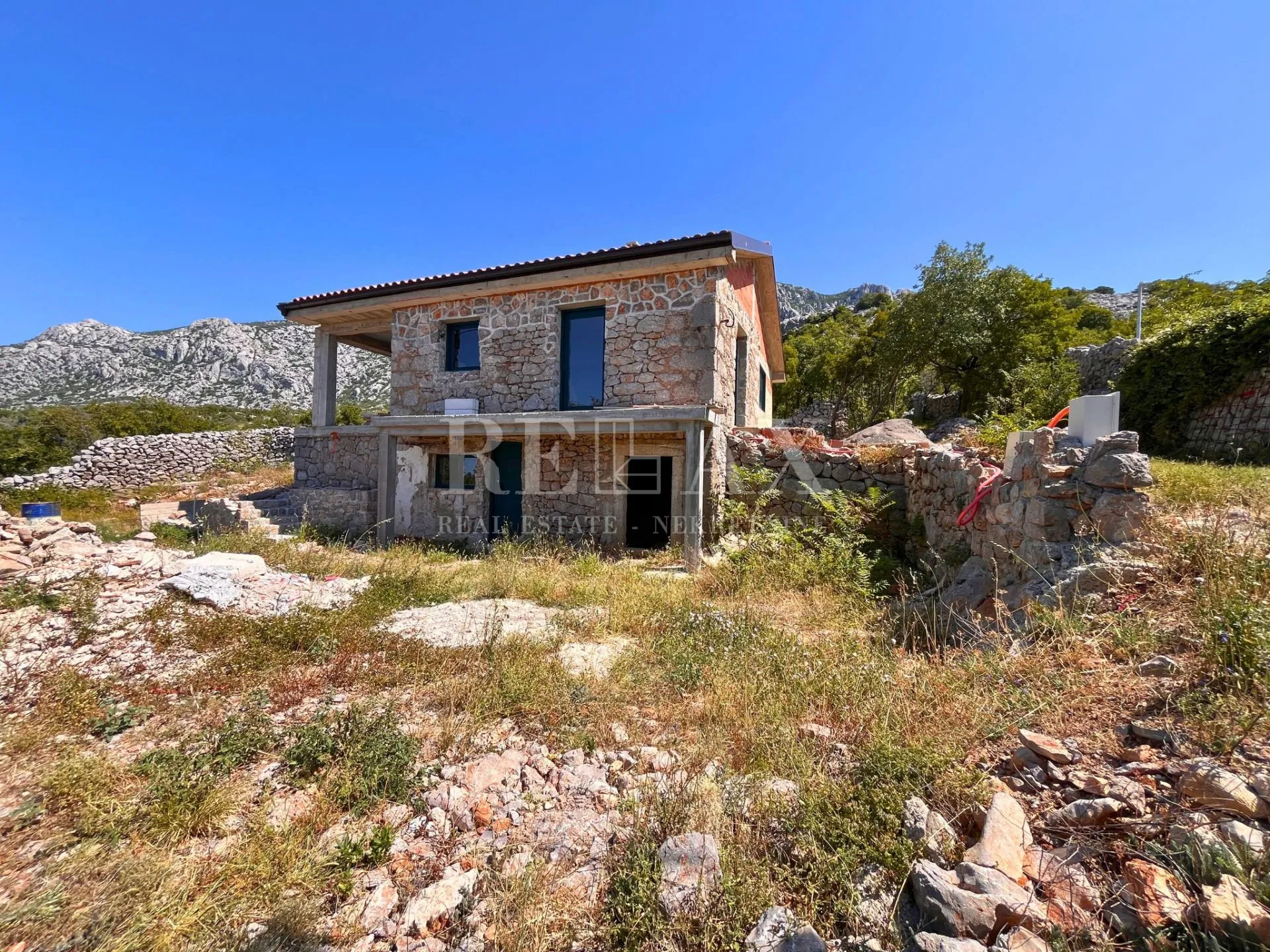 jablanac - kamena kuća s pogledom na more - slika 26