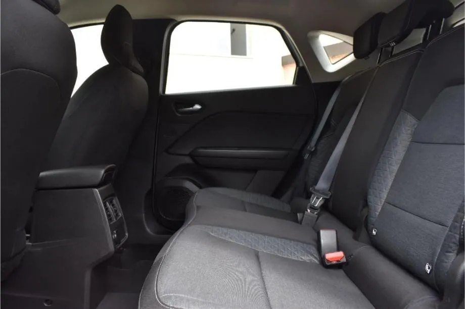 renault captur 1.3 tce 140 ks automatik,zen-novi model - slika 14
