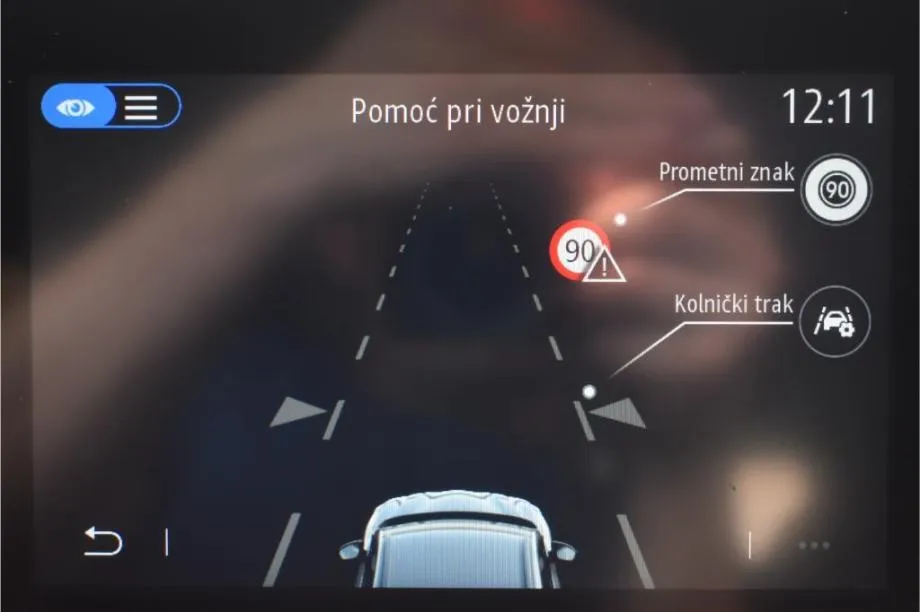 renault captur 1.3 tce 140 ks automatik,zen-novi model - slika 17