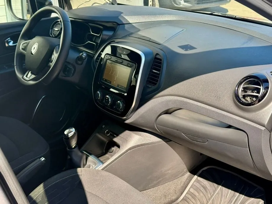 renault captur - slika 9