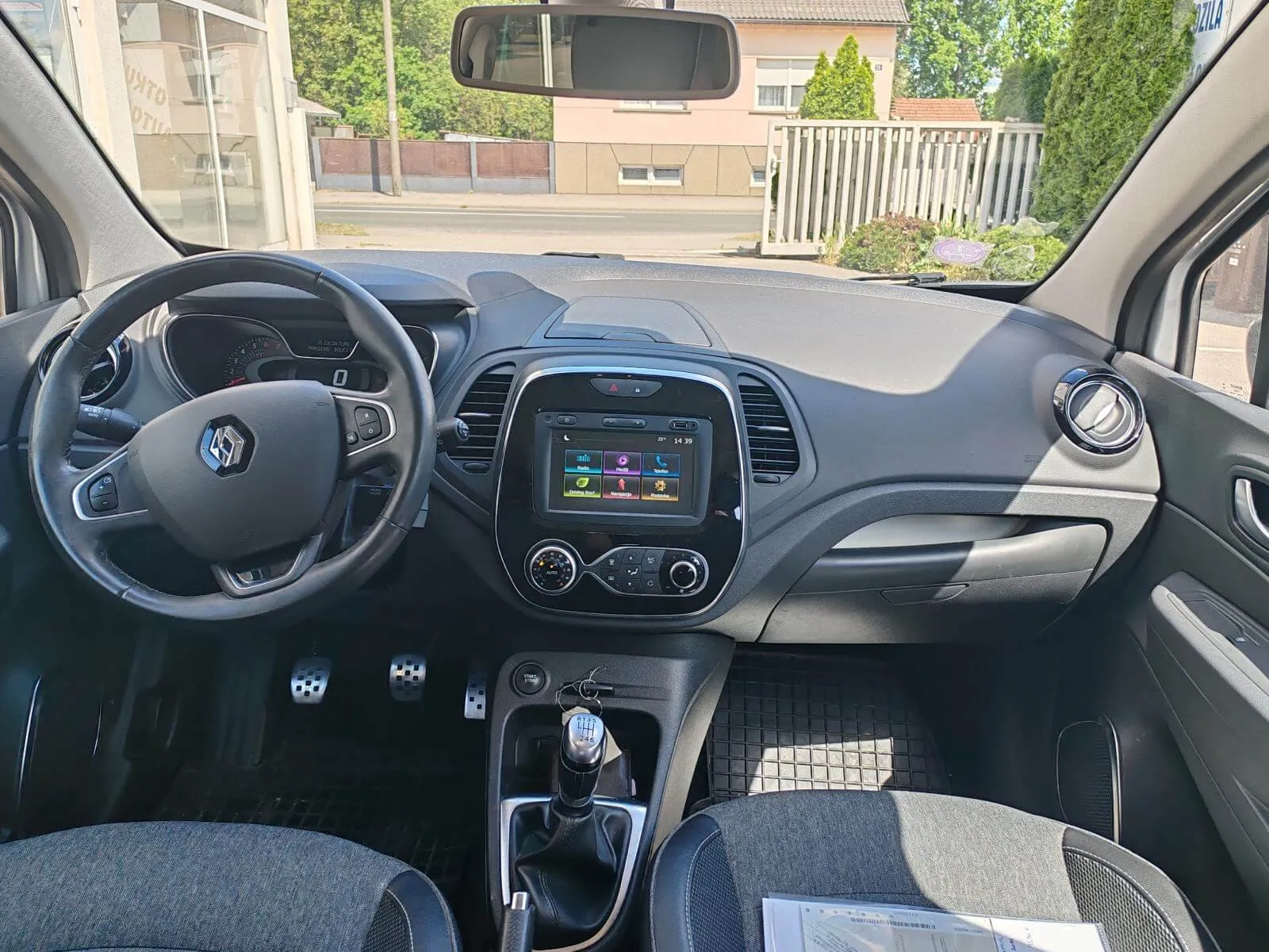 renault captur tce - slika 9