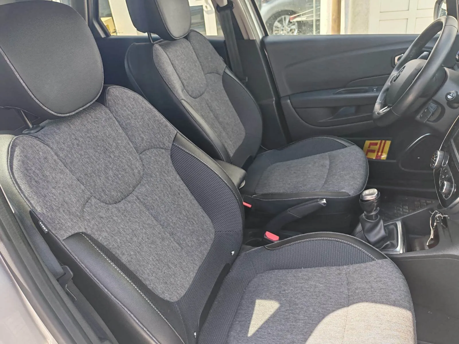 renault captur tce - slika 12