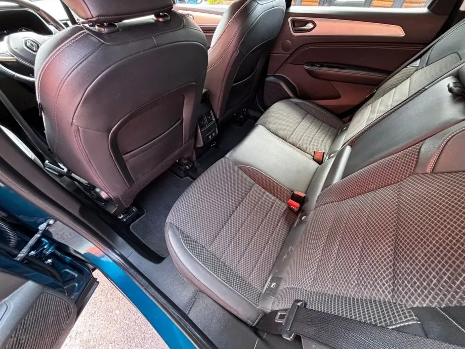 renault megane conquest 1.6 automatik •2022•kamera•leasingbezučešća - slika 19