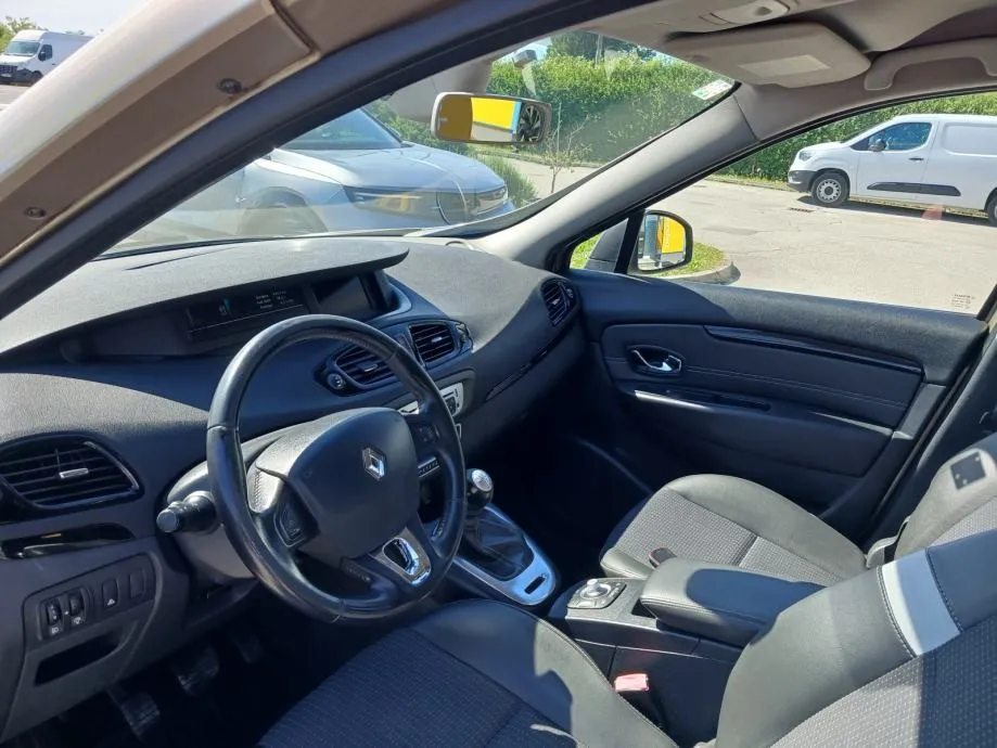 renault scenic 1,5 dci registriran do 12/2026 - slika 4
