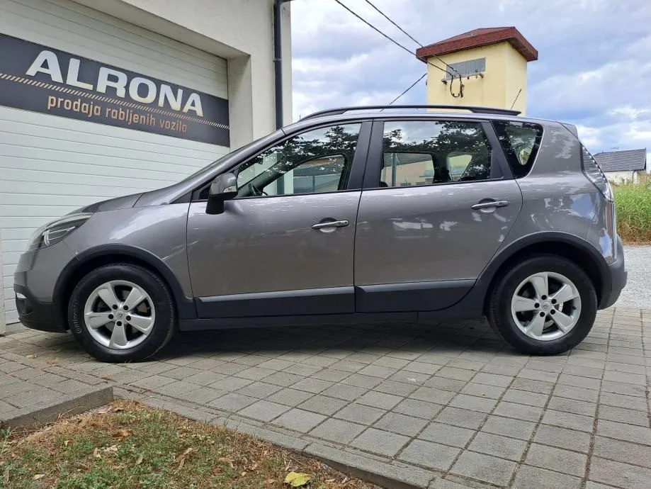 renault scenic 1.5 dci x-mod*led,navi,alu,par.senzori,kuka,servisna - slika 8