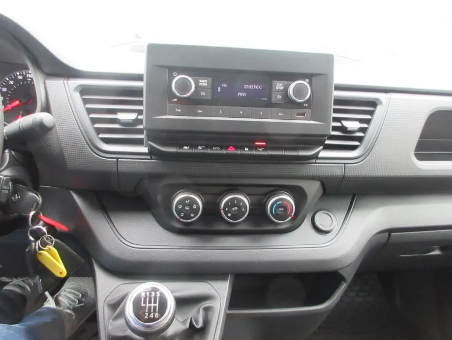 renault trafic 2.0 dci,150ks,l2h1,energy,mixto 6 sje.led,ele.paket,.., - slika 16