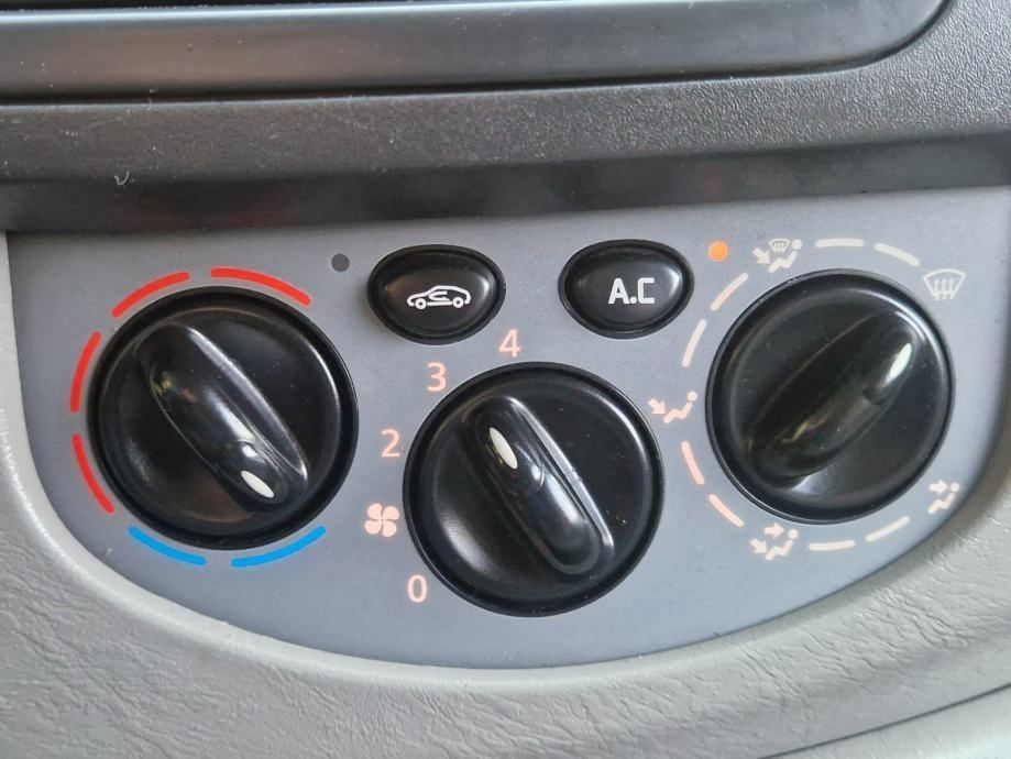 renault trafic 2,0 dci eu5 u pdv-u - slika 4