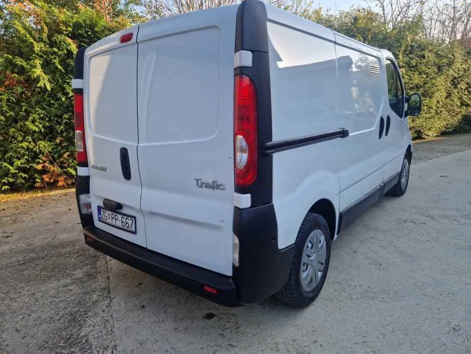 renault trafic 2,0 dci eu5 u pdv-u - slika 2