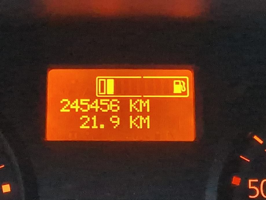 renault trafic 2,0 dci produžen 115 ks klima kartice 36 mj - slika 5