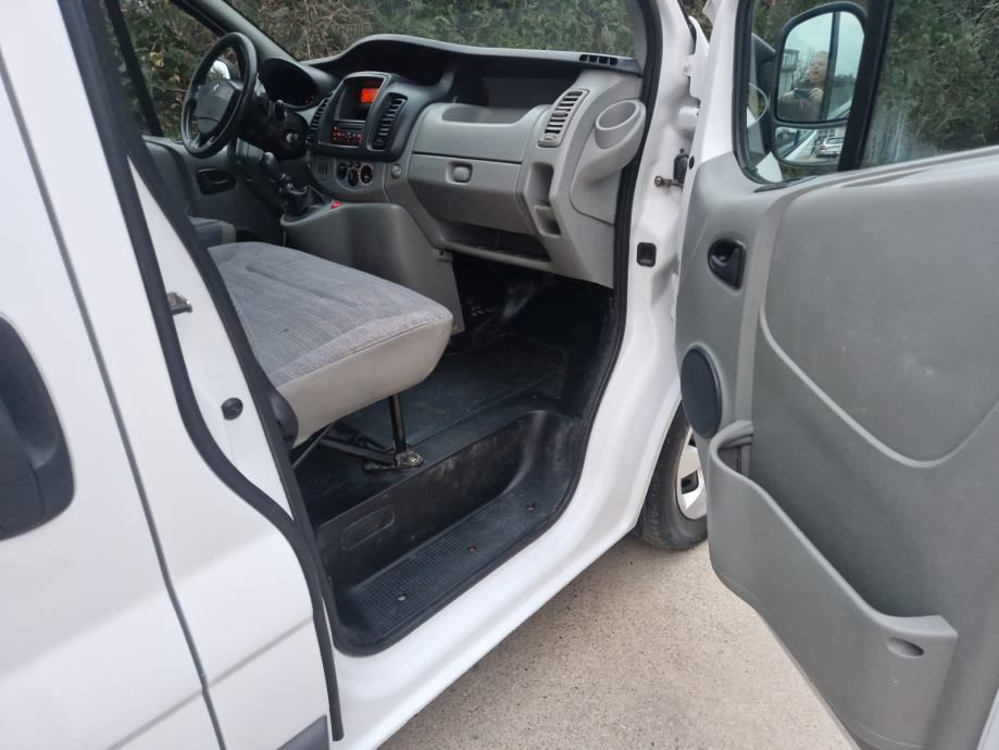 renault trafic 2,0 dci produžen 115 ks klima kartice 36 mj - slika 6