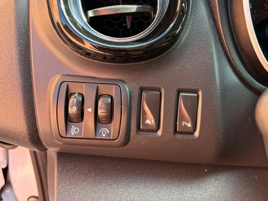 renault trafic l2h2 •2021.g.• klima • leasing bez učešća •, 2021 god. - slika 17