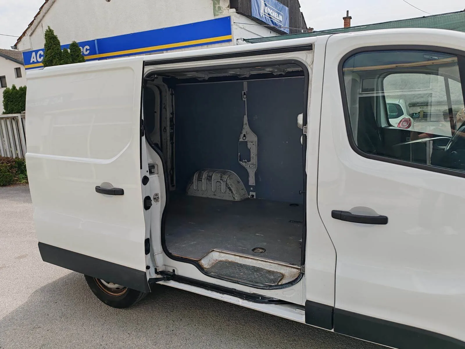 renault trafic 1,6 dci - slika 7