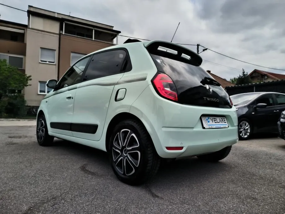 renault twingo 1.0 limited, el. krov, servisna, jamstvo, reg. 1 godinu - slika 8