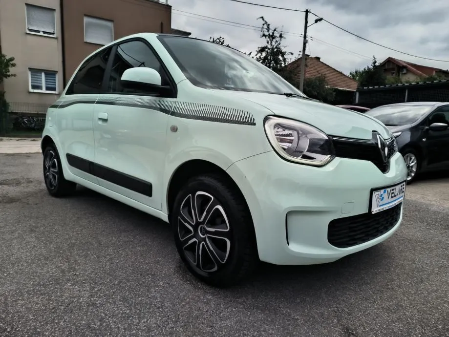 renault twingo 1.0 limited, el. krov, servisna, jamstvo, reg. 1 godinu - slika 3