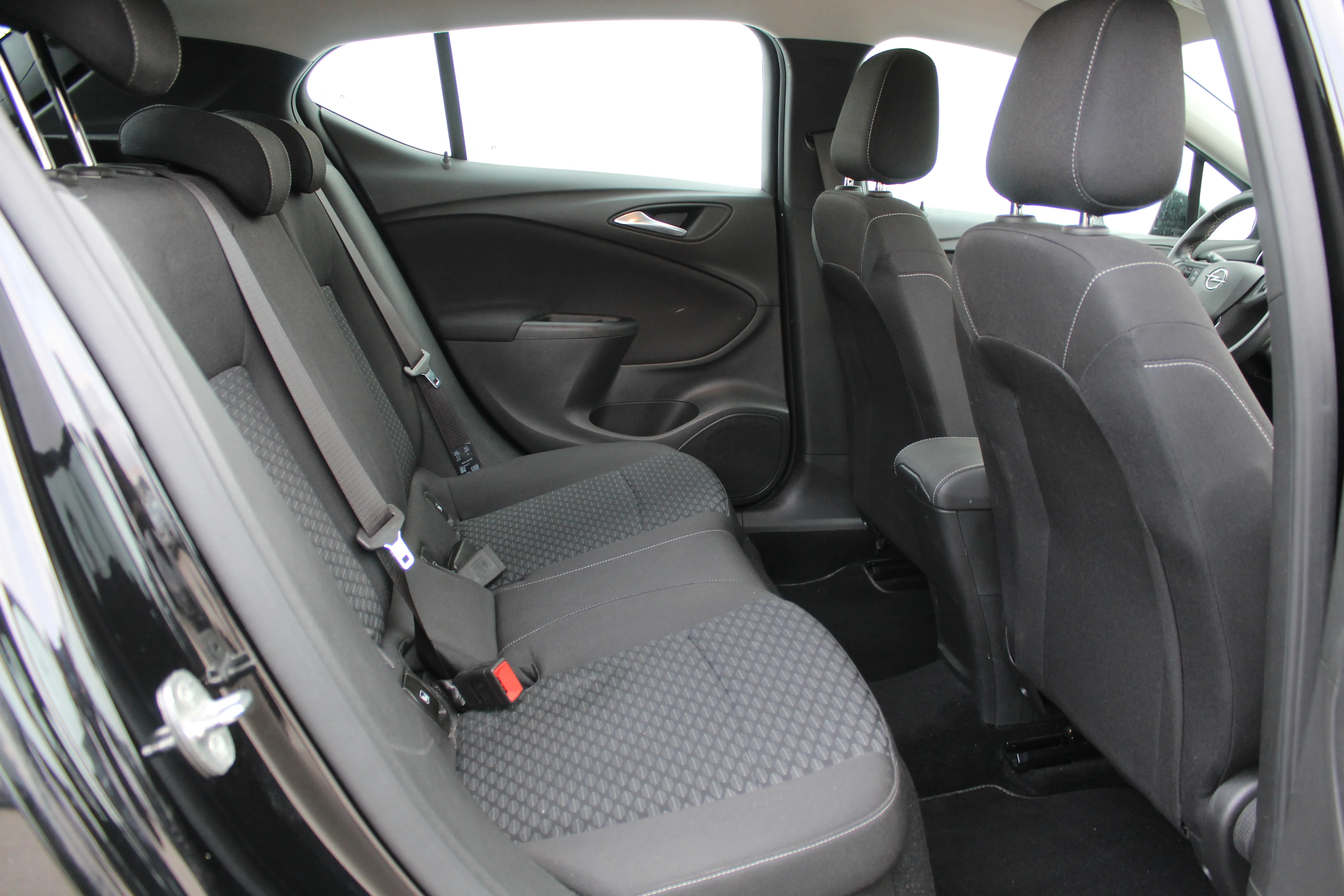 13076 opel astra 1,5 d edition - slika 11