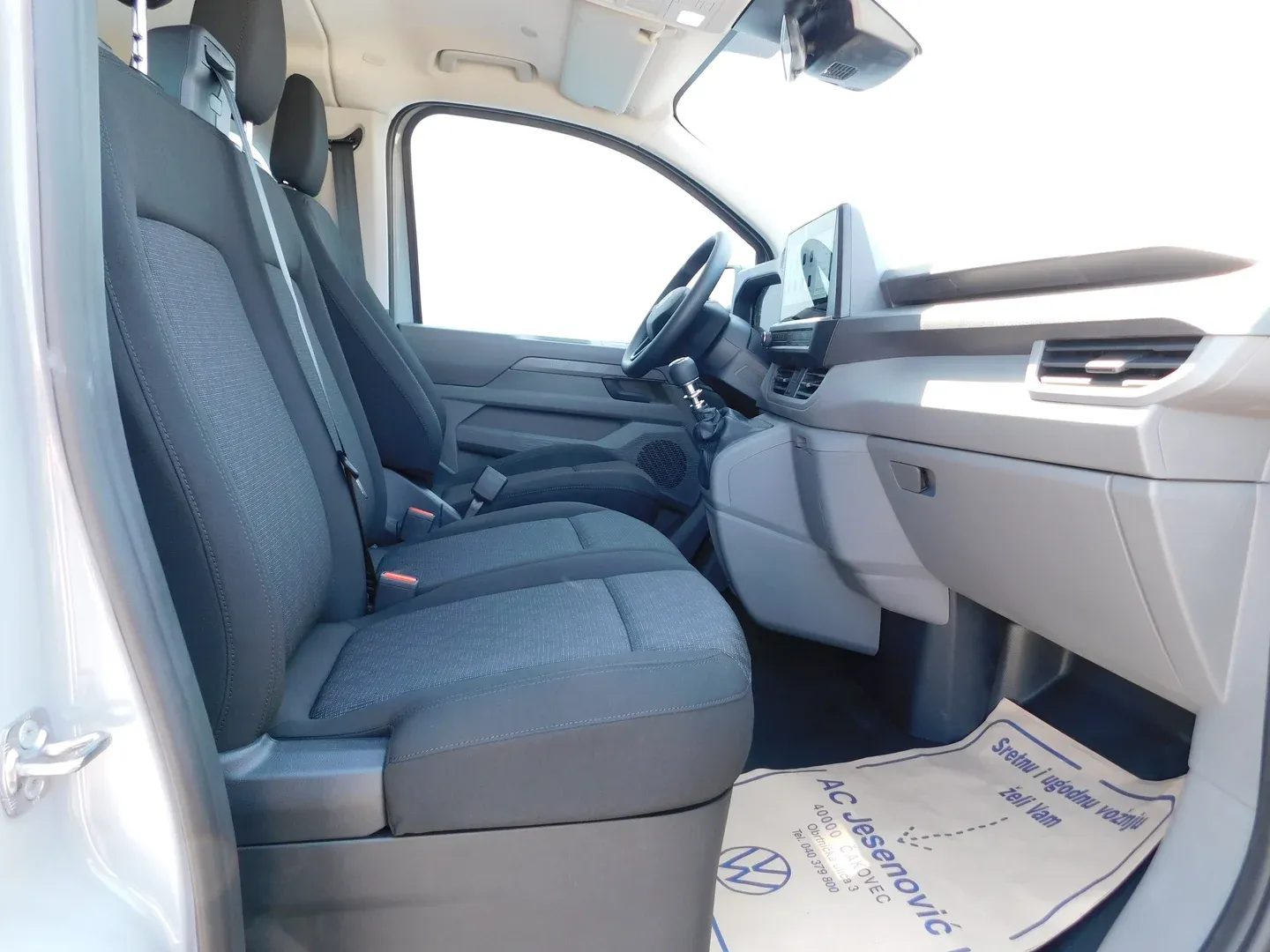 12843 vw kombi transporter kombi l2 2.0 tdi - slika 10