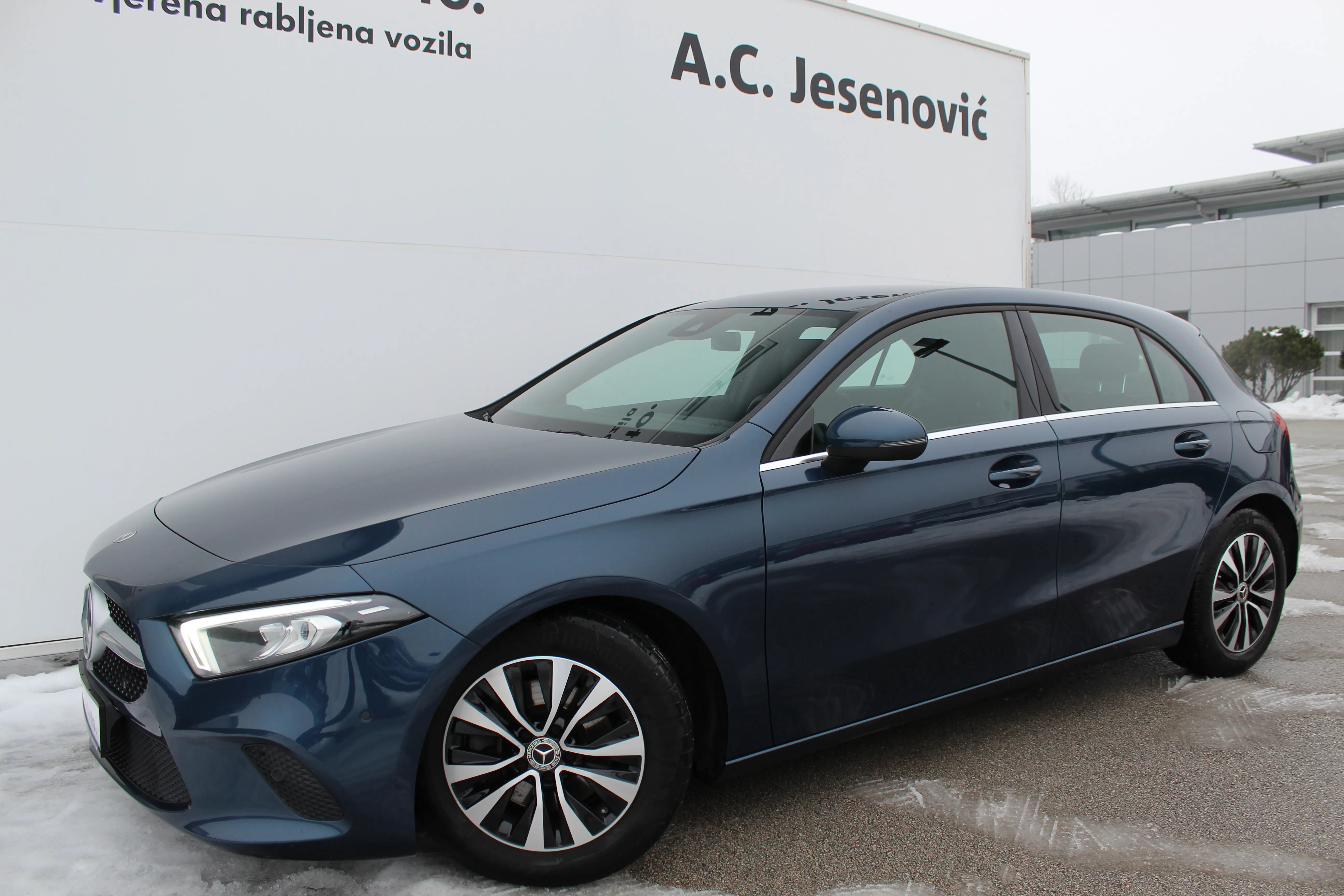12980 mercedes-benz a 180 d - slika 6