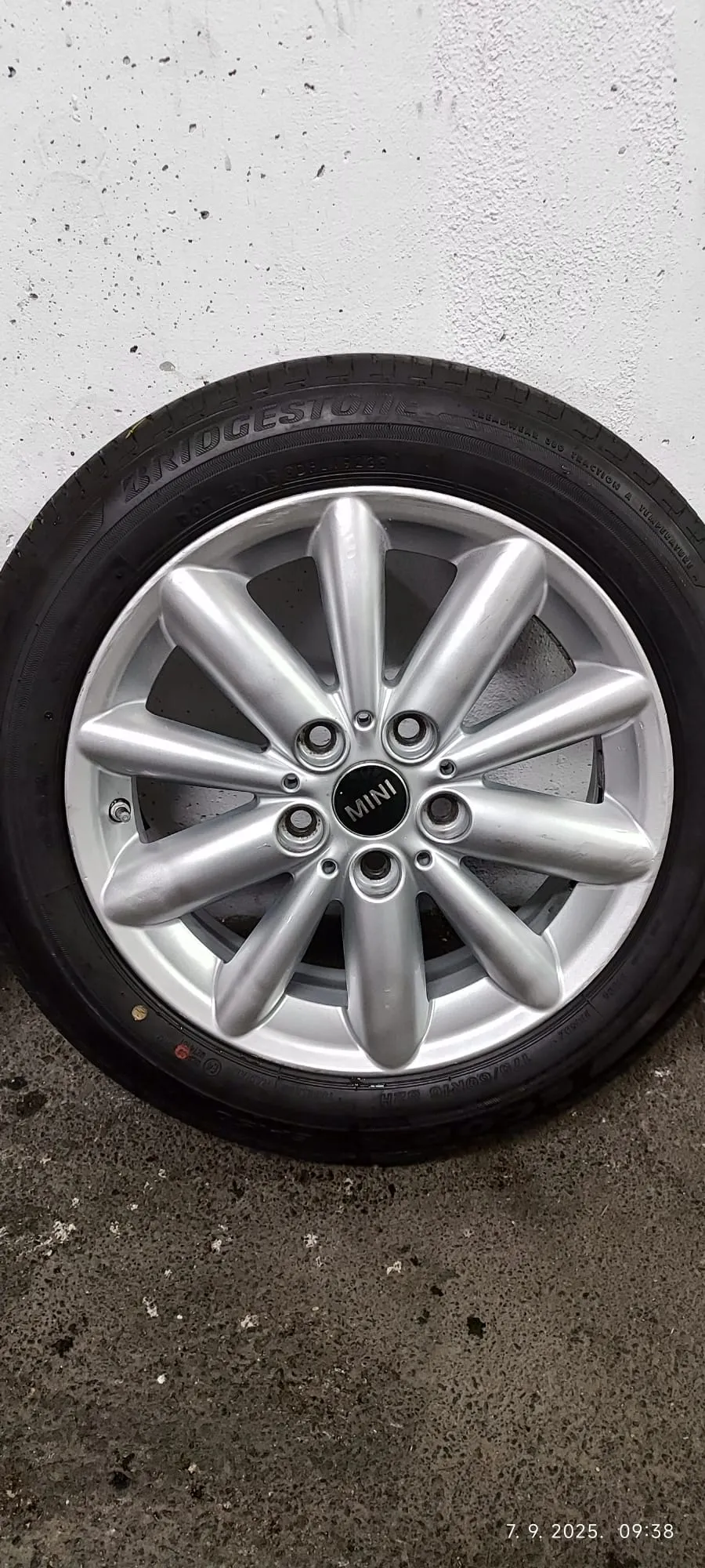 alu felge 16" za mini rupe 5 , 4 kom. sa gumama - slika 4