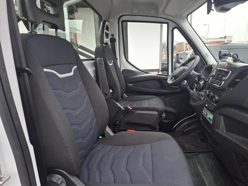 iveco daily 35s14*dizalica košara sa stopama*klima*navigacija* - slika 24