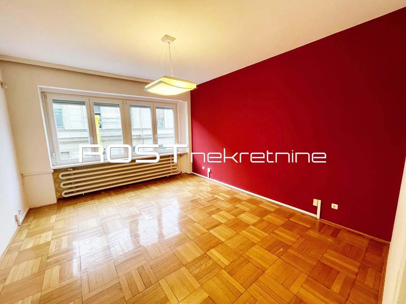trg bana jelačića - 100 m2, 4-sobni + balkon - nenamješteni ured - slika 5