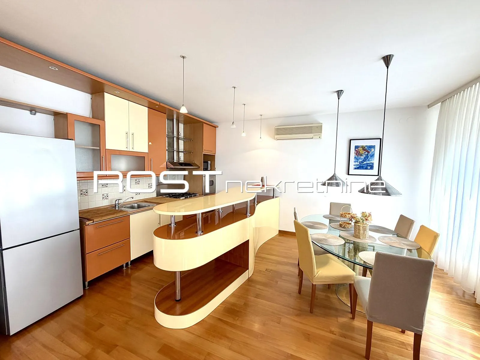 centar - savska cesta - 70 m2, 3-sobni + balkon - atraktivni - slika 10