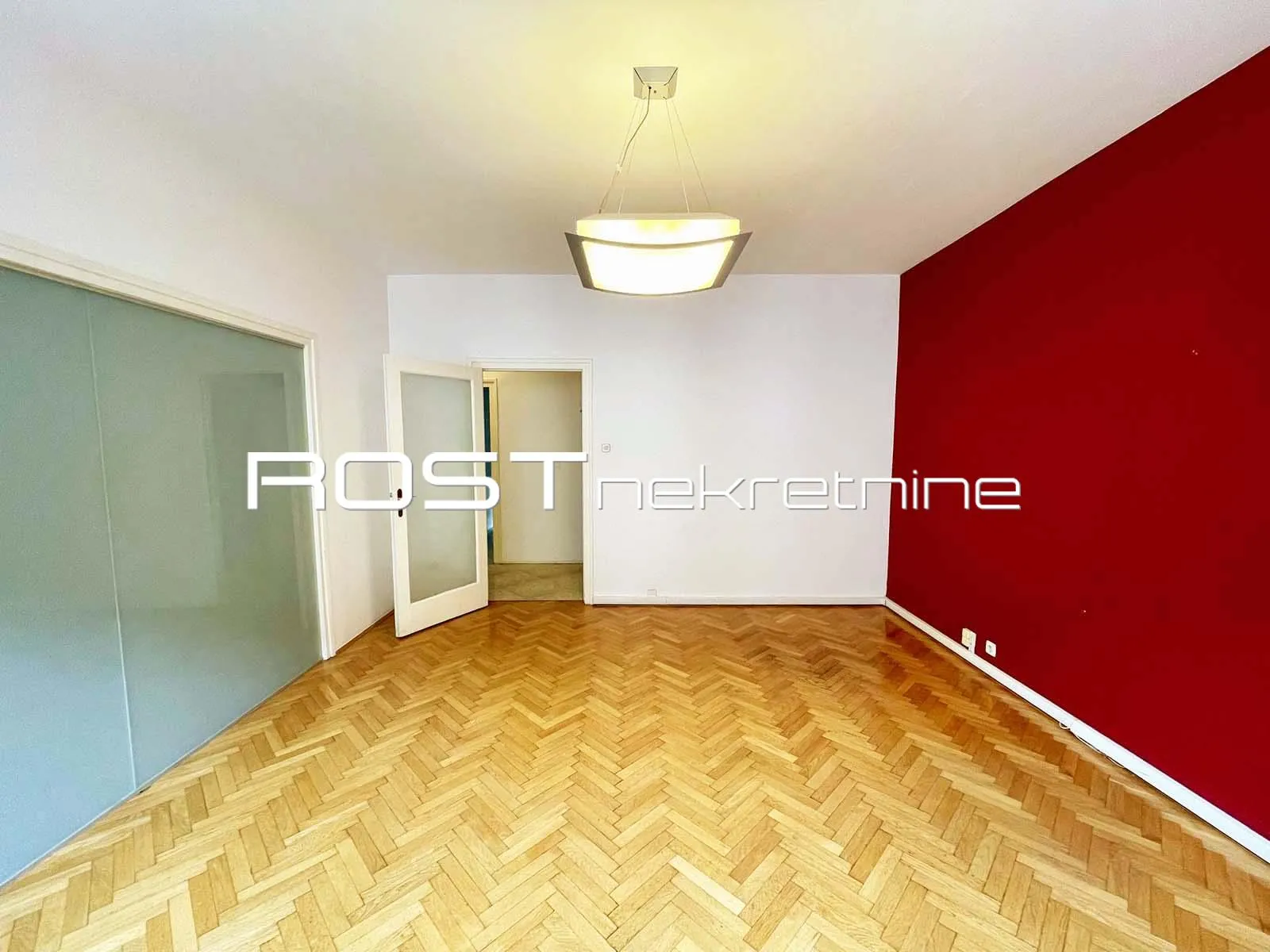 trg bana jelačića - 100 m2, 4-sobni + balkon - nenamješteni ured - slika 16