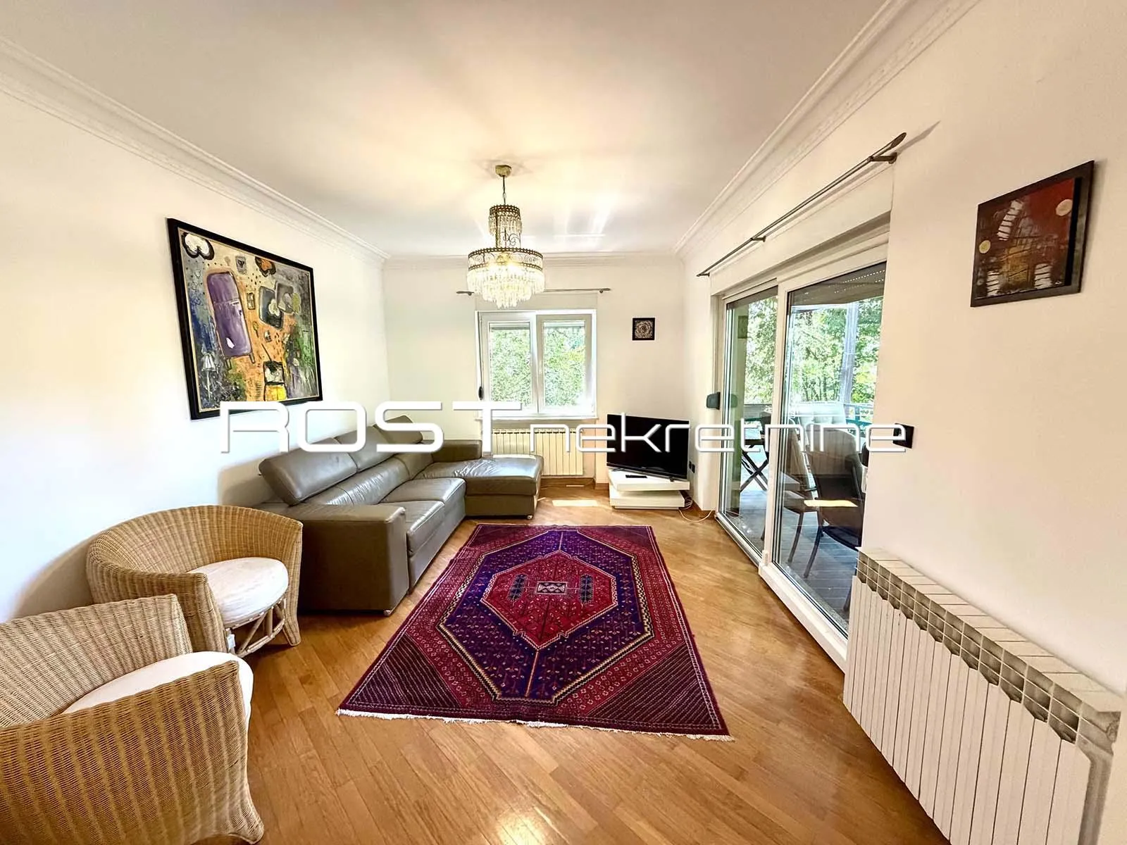 britanski trg - goljak - 120 m2, 3-sobni + terasa + vrt + garaža - slika 11