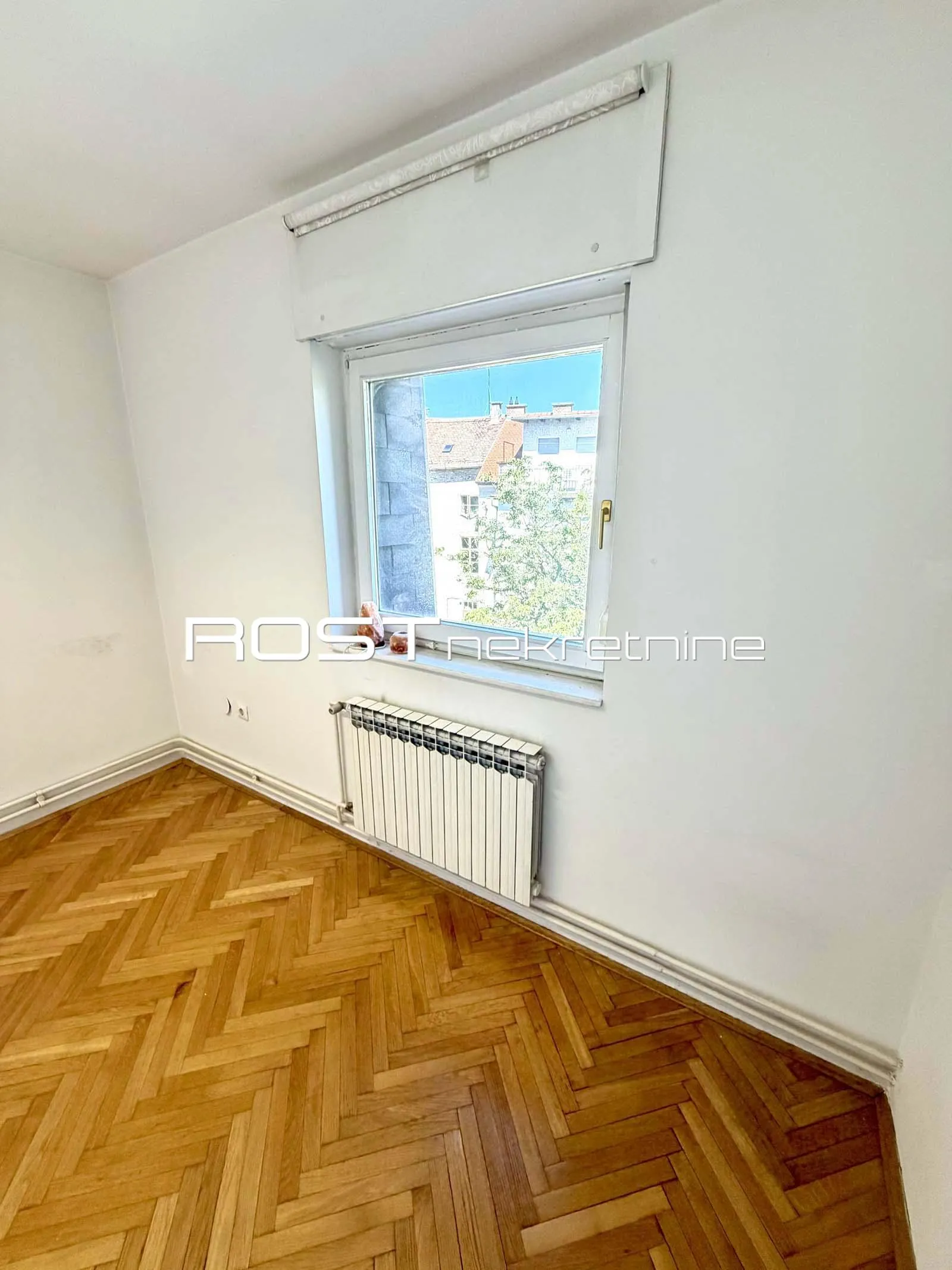 kvaternikov trg - heinzelova - 100 m2, 4-sobni + parking - slika 12