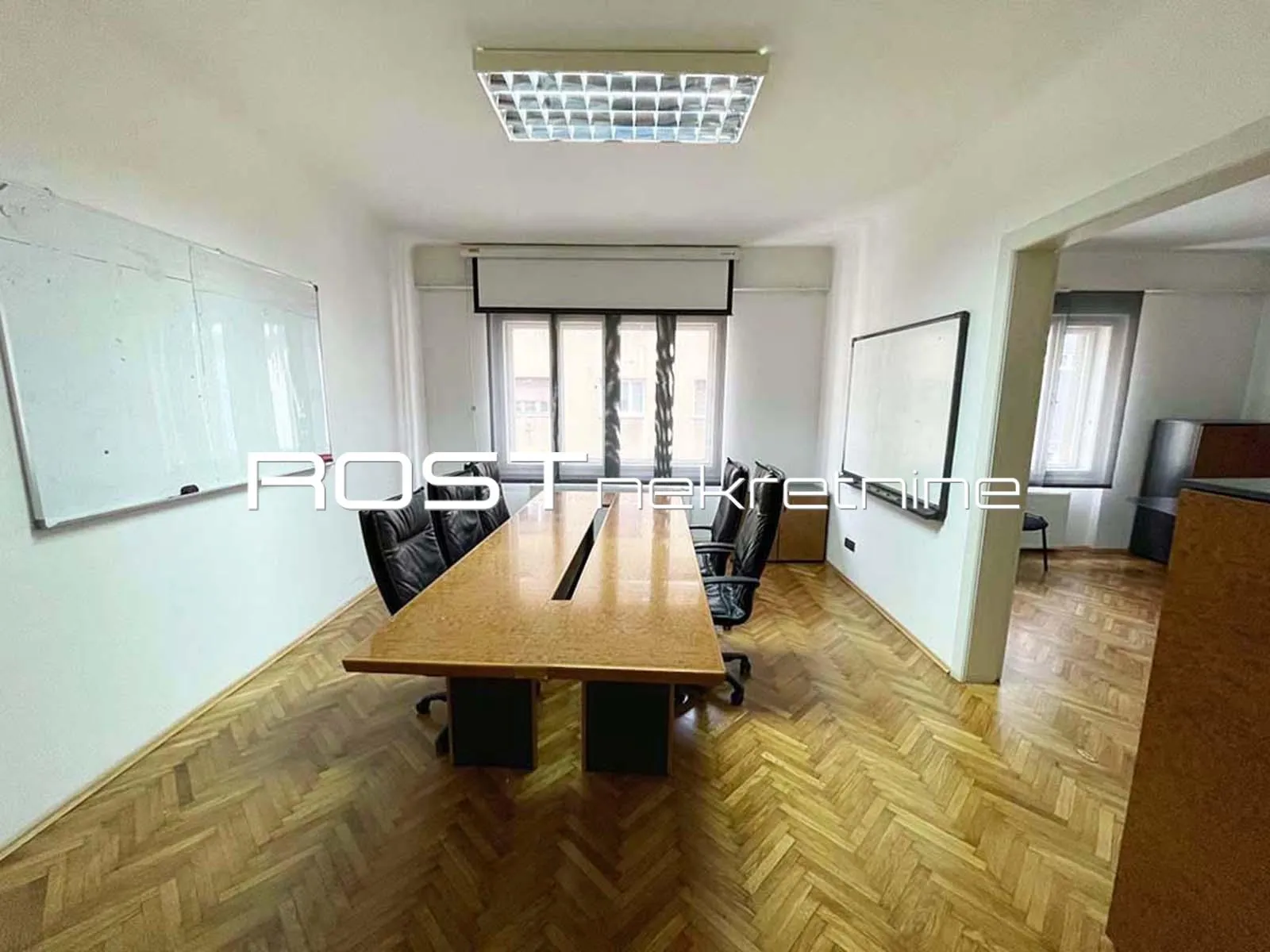 centar - laginjina - 76 m2, 4-sobni + balkon - namješten - novouređeni - slika 3
