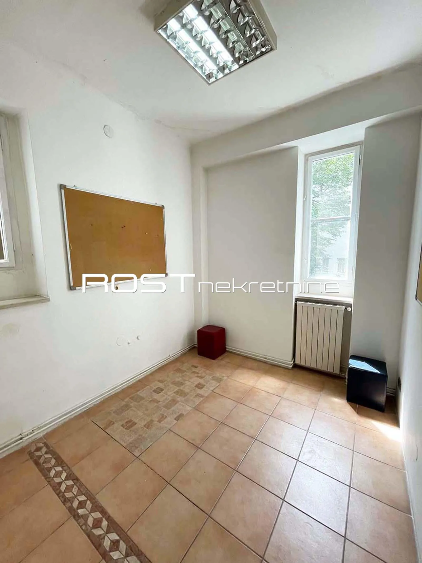 centar - laginjina - 76 m2, 4-sobni + balkon - namješten - novouređeni - slika 11