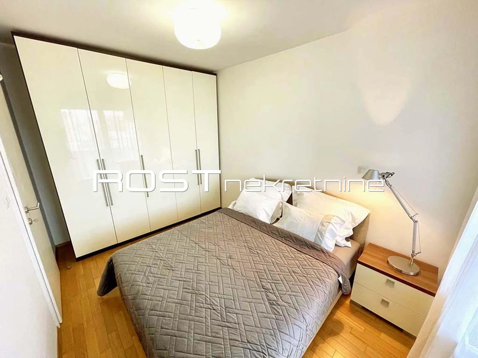centar zvonimir - lj. posavskog - 47 m2, 2-sobni + garaža - luksuzni - slika 23