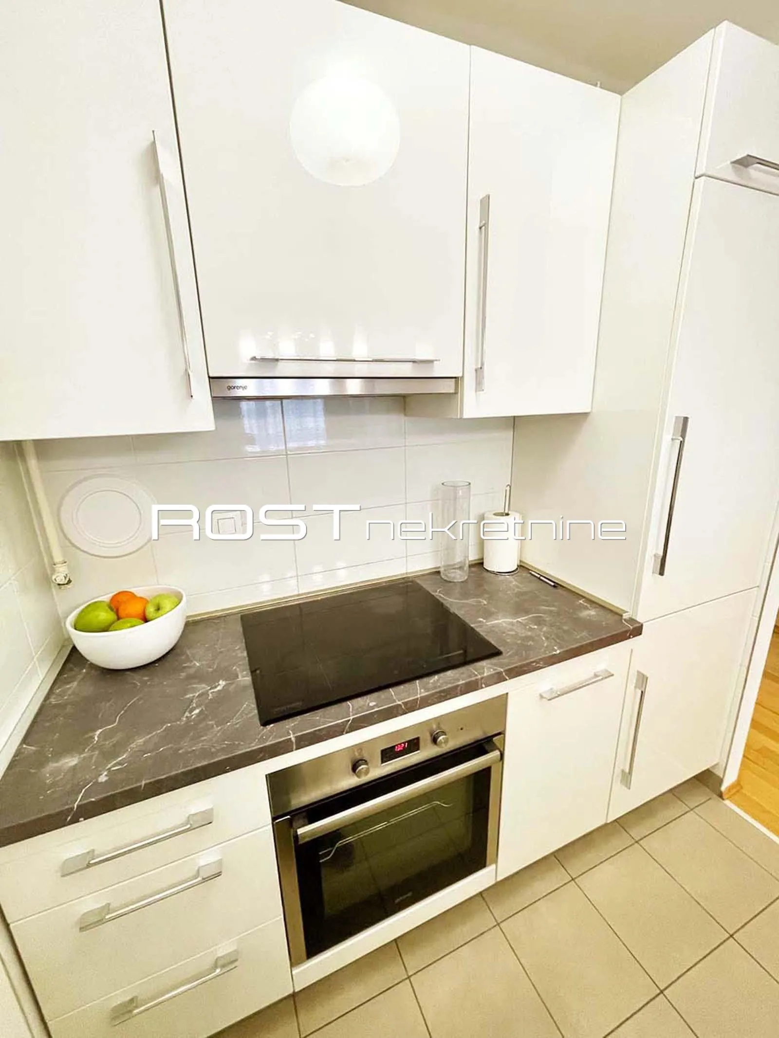 centar zvonimir - lj. posavskog - 47 m2, 2-sobni + garaža - luksuzni - slika 17