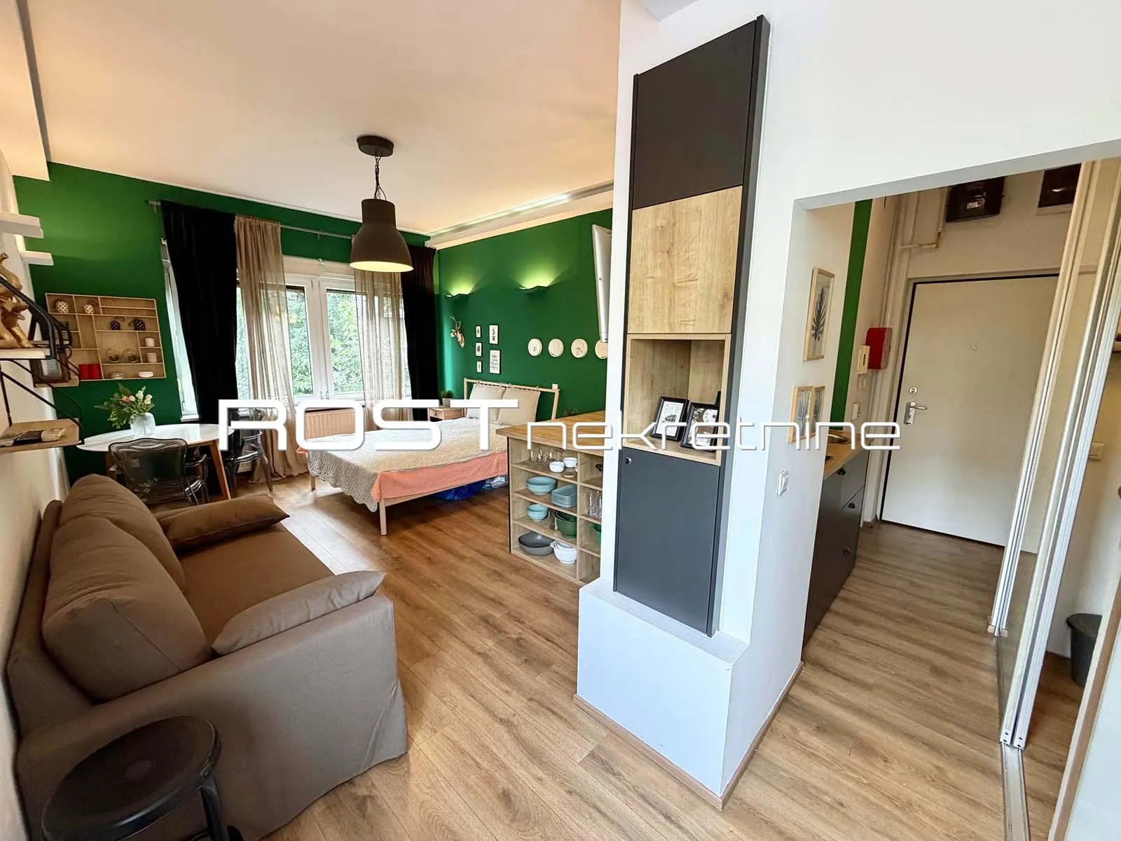 martićeva - kod bauerove i malog vatikana - 34 m2 - dizajnerski studio - slika 8