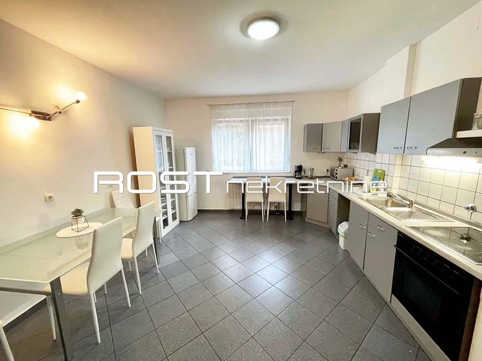 gračani - 163 m2, 3-sobni + terasa + parking - atraktivna vila - slika 9