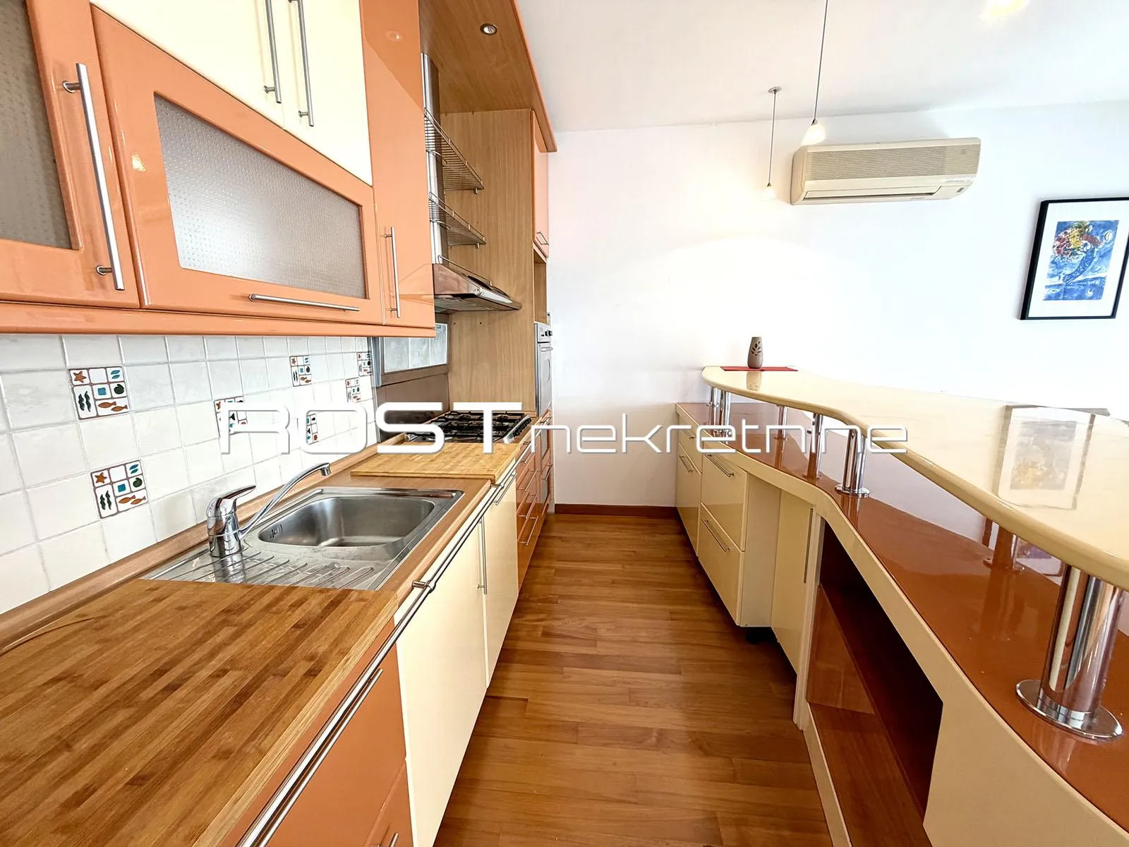 centar - savska cesta - 70 m2, 3-sobni + balkon - atraktivni - slika 13