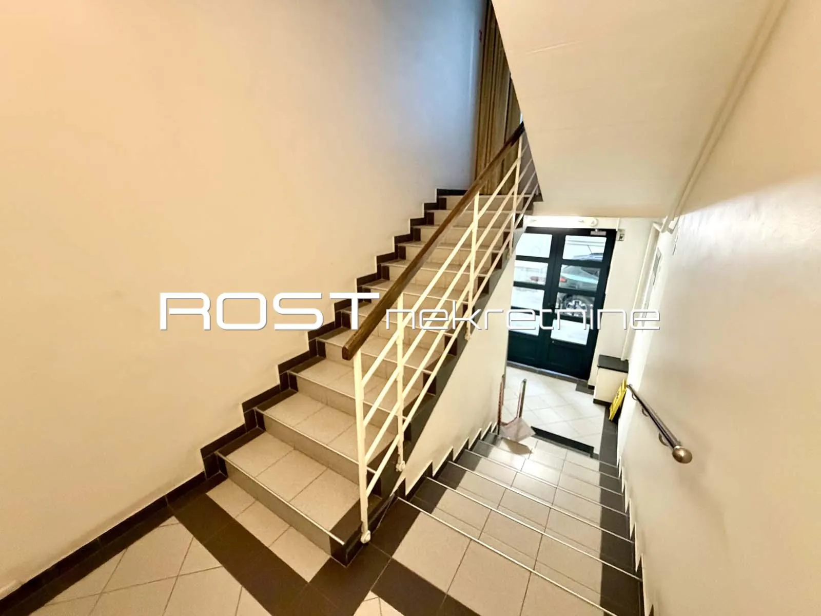 strogi centar - frankopanska - 63 m2, 3-sobni - novouređeni stan - slika 30