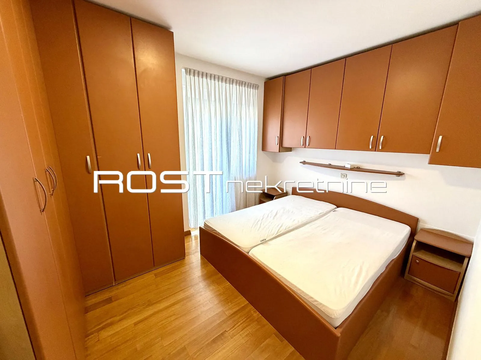 centar - savska cesta - 70 m2, 3-sobni + balkon - atraktivni - slika 17