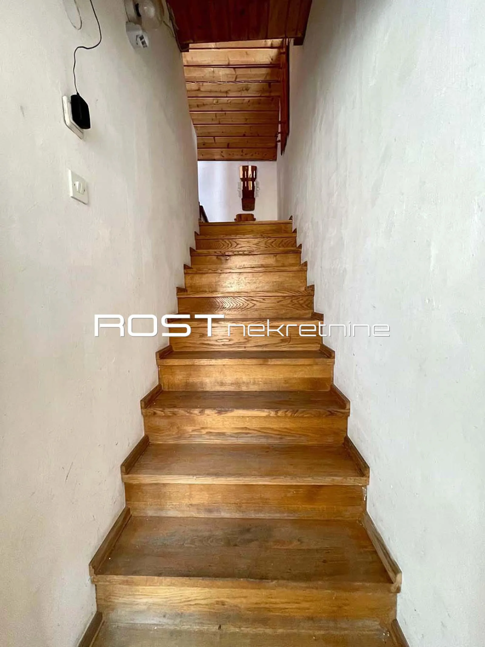 trg bana jelačića - radićeva - 110 m2, 3-sobni - atraktivno potkrovlje - slika 27