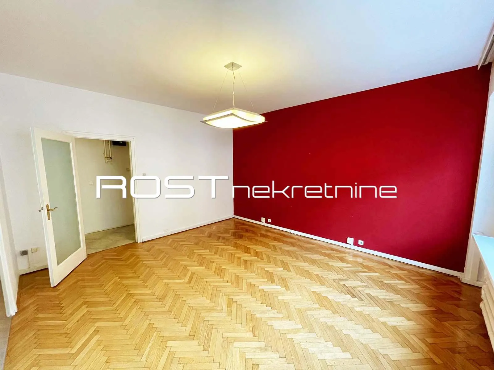trg bana jelačića - 100 m2, 4-sobni + balkon - nenamješteni ured - slika 15