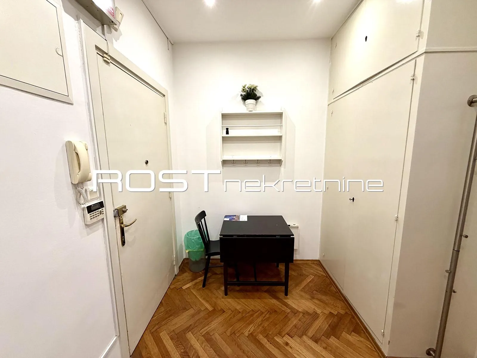 trg bana jelačića - 37 m2, 1-sobni - atraktivna lokacija - slika 10