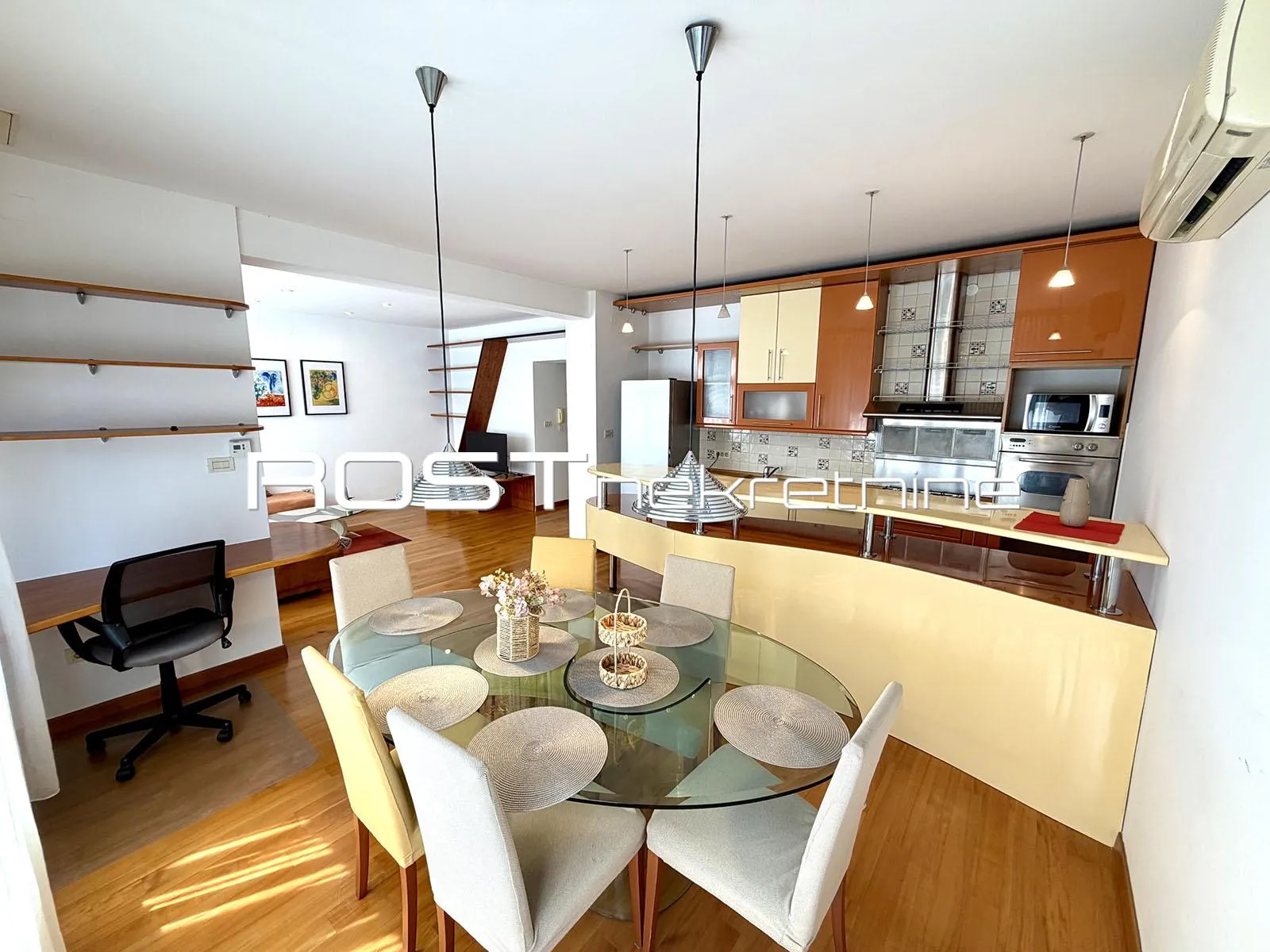 centar - savska cesta - 70 m2, 3-sobni + balkon - atraktivni - slika 15