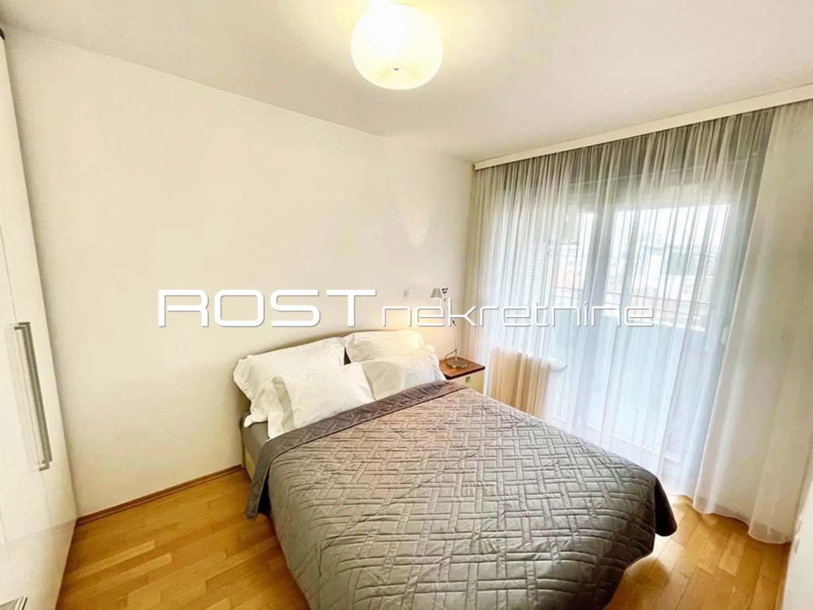 centar zvonimir - lj. posavskog - 47 m2, 2-sobni + garaža - luksuzni - slika 20