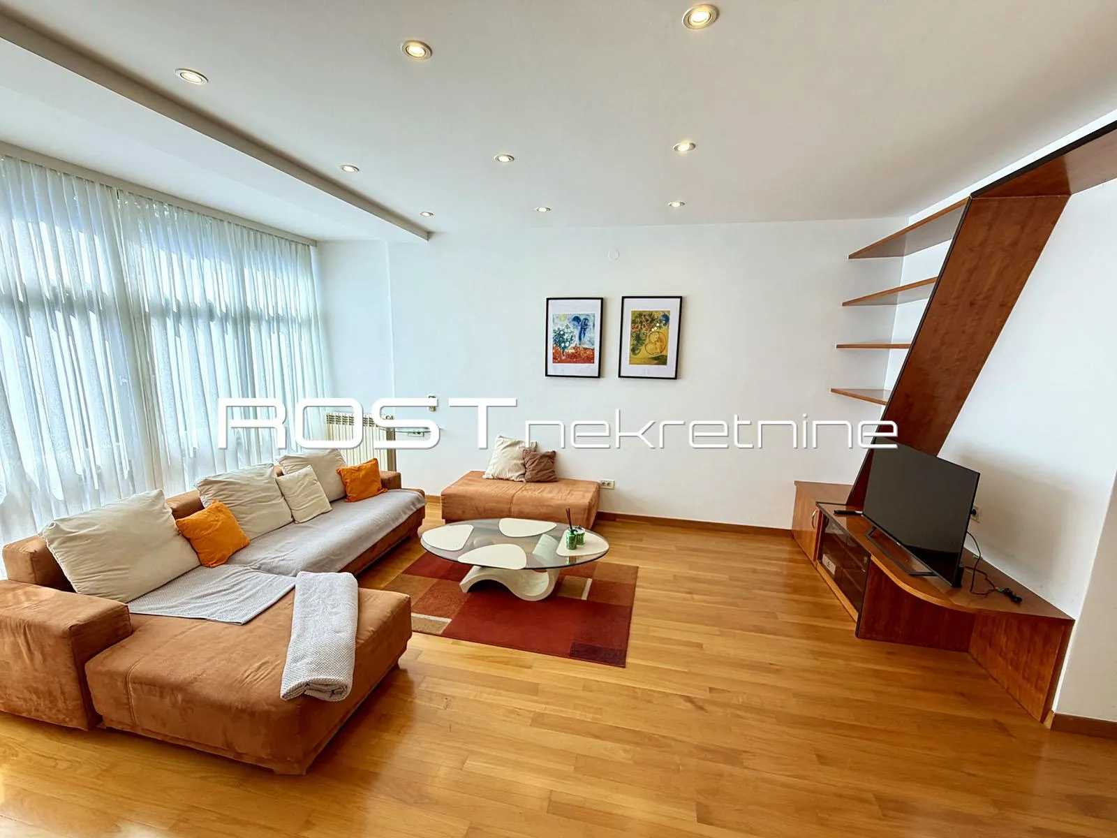 centar - savska cesta - 70 m2, 3-sobni + balkon - atraktivni - slika 3