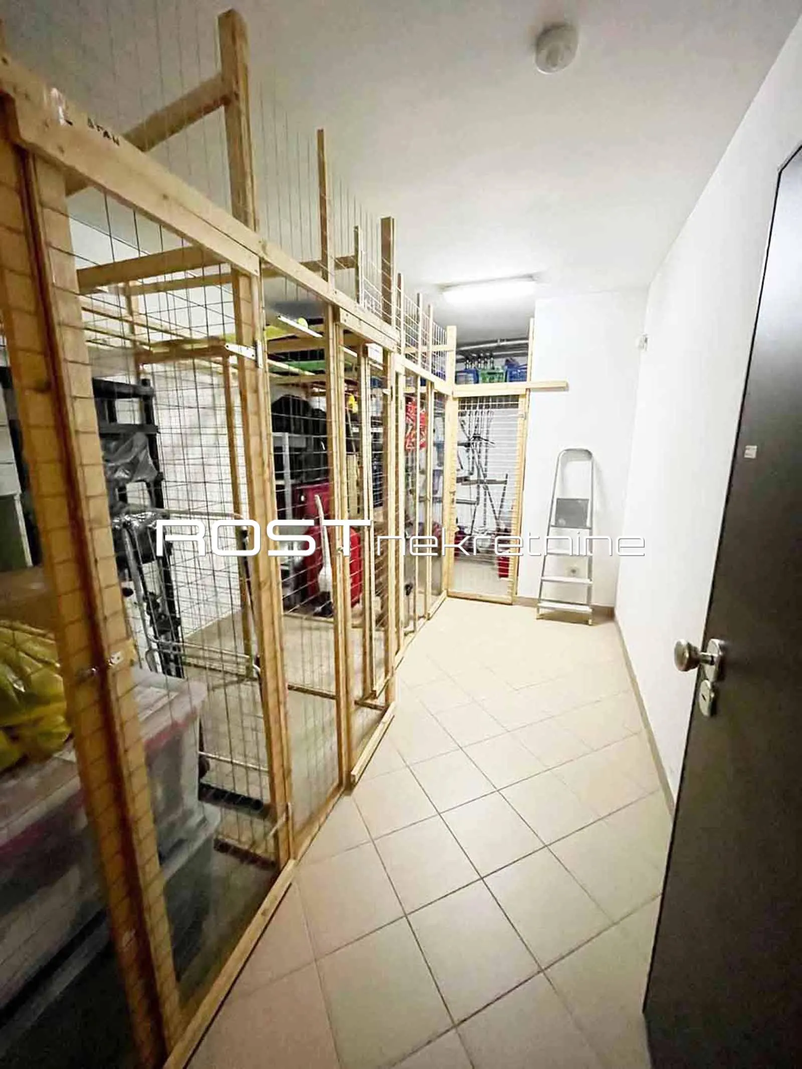 bukovačka cesta - 115 m2, 4-sobni + terasa + 2 parkinga - atraktivni - slika 30