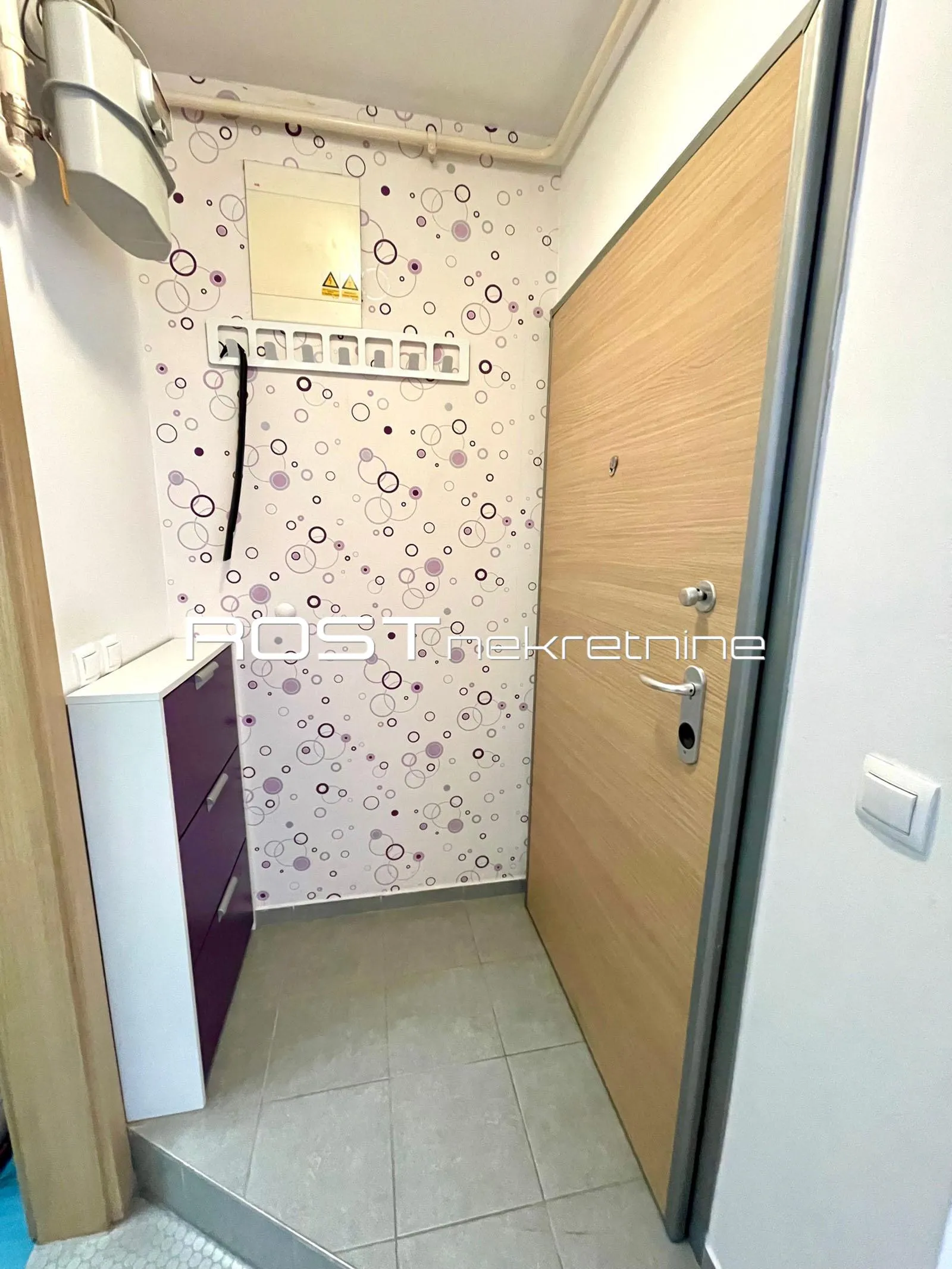 trešnjevka - trakošćanska - 42m2, 2-sobni - novouređeni - slika 12