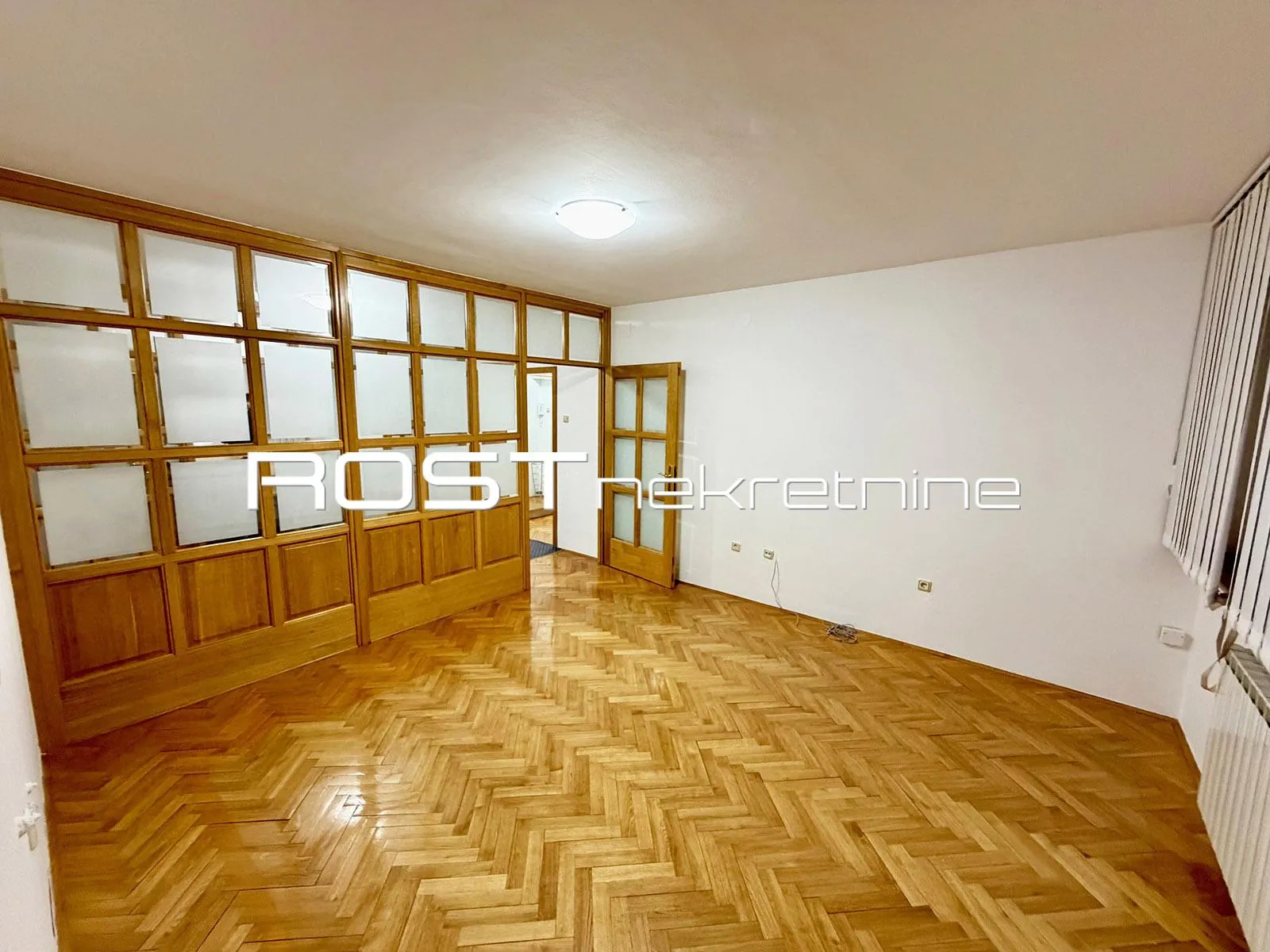 centar - iblerov trg - 105 m2, 4-sobni - novouređeni poslovni prostor - slika 11