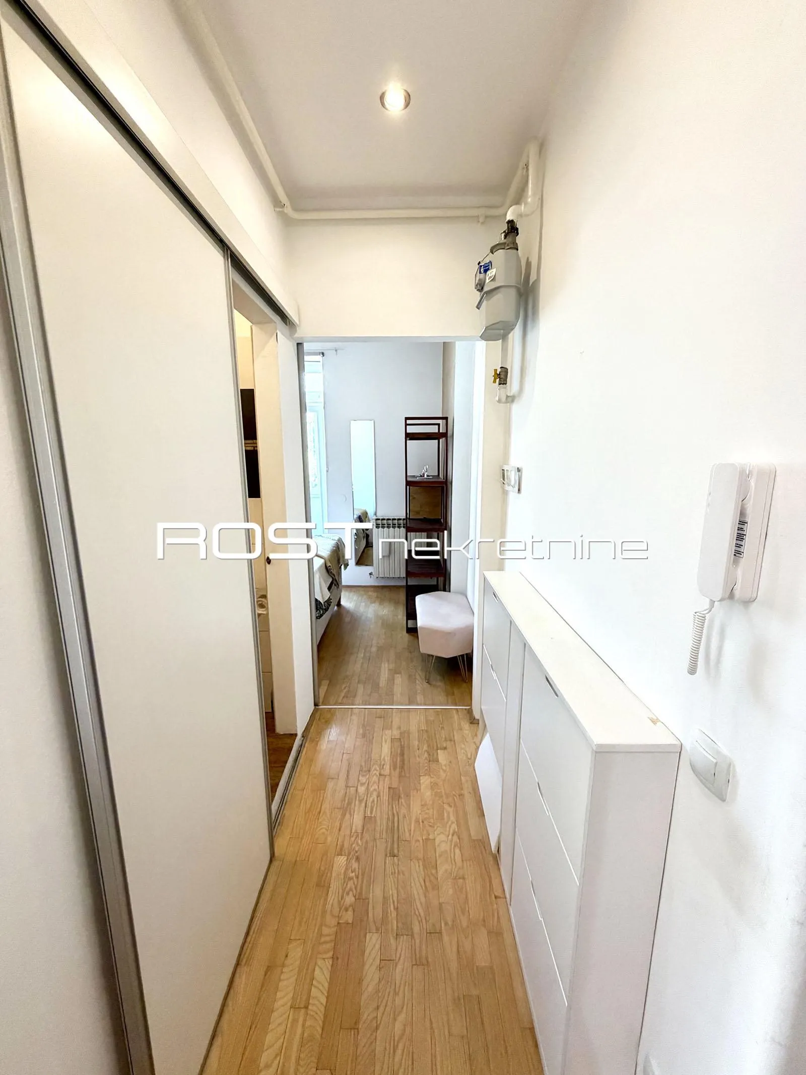 kvaternikov trg - martićeva - 50 m2, 2-sobni + balkon - luksuzni - slika 24