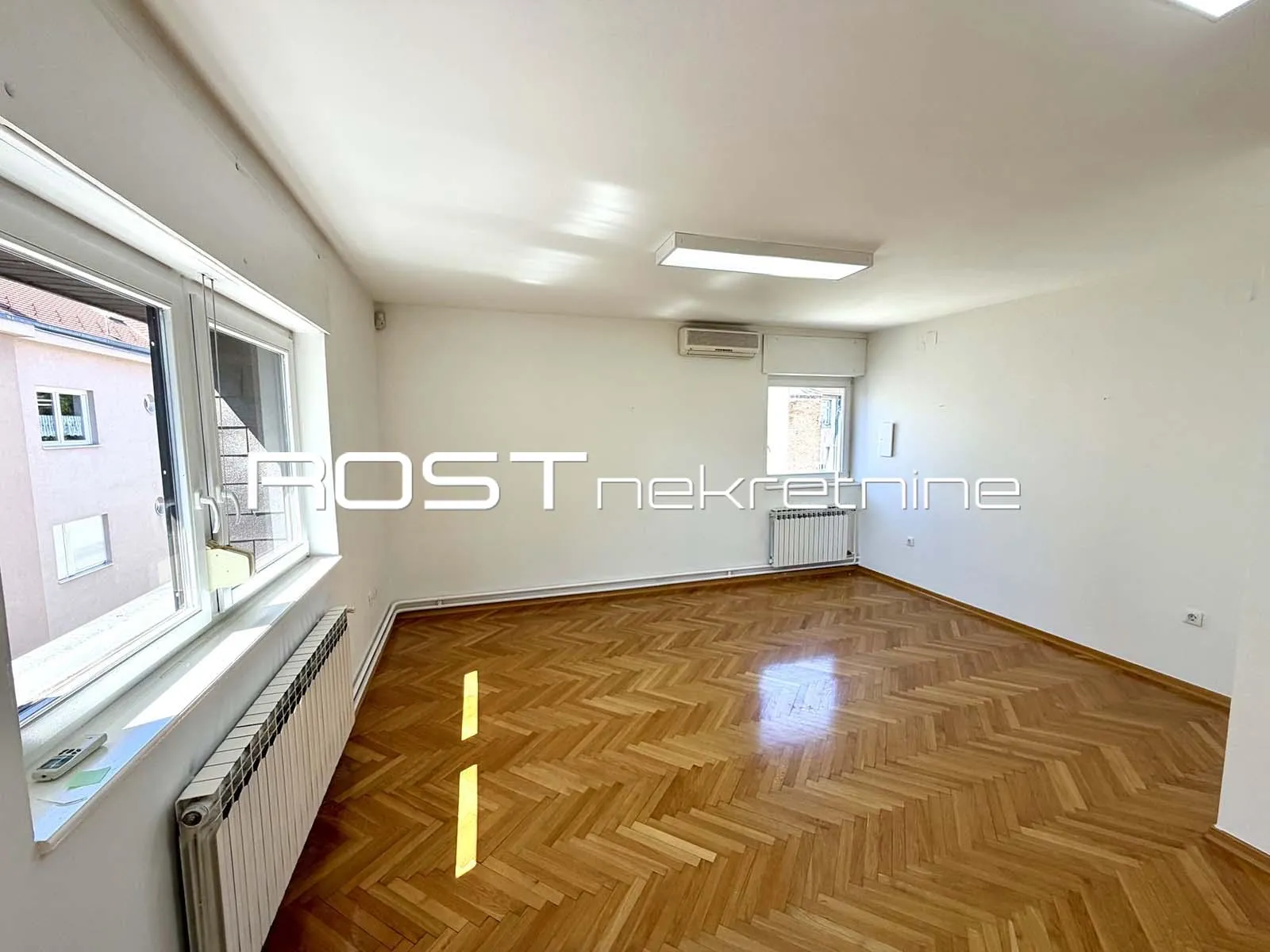 kvaternikov trg - heinzelova - 100 m2, 4-sobni + parking - slika 2