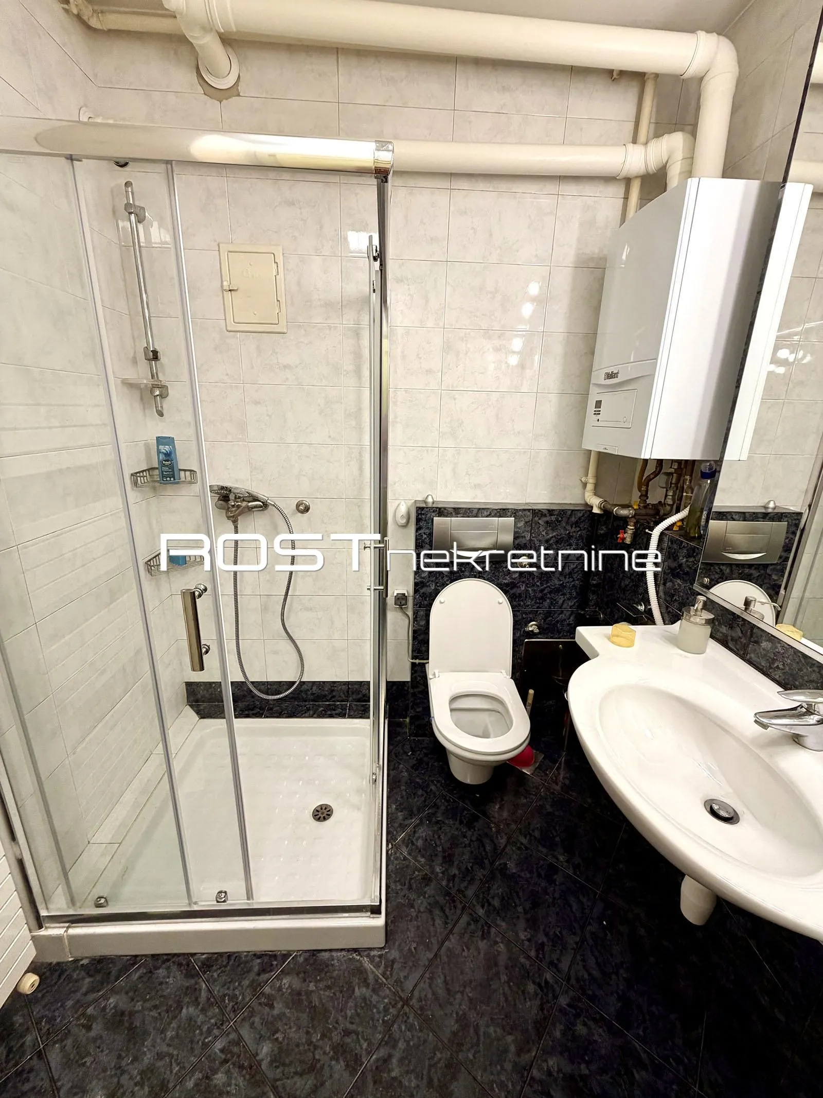centar - savska cesta - 70 m2, 3-sobni + balkon - atraktivni - slika 23