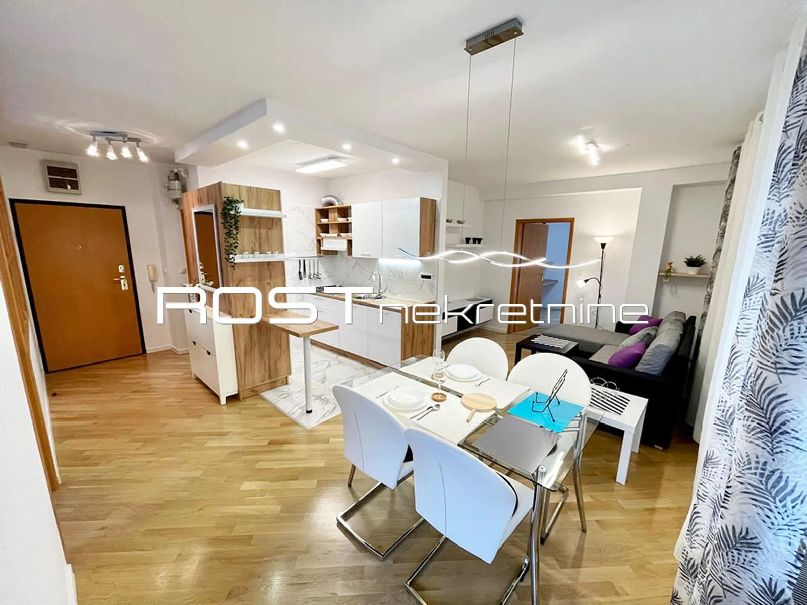 KAJZERICA - Podbrežje - 60 m2, 3-sobni + BALKON + GARAŽA - atraktivni - Zagreb